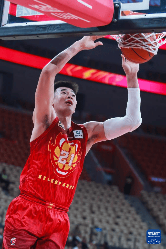 关于今晚突围战来临；深圳男篮围绕CBA季后赛止住颓势；质疑声仍在；医务组通报恢复的信息